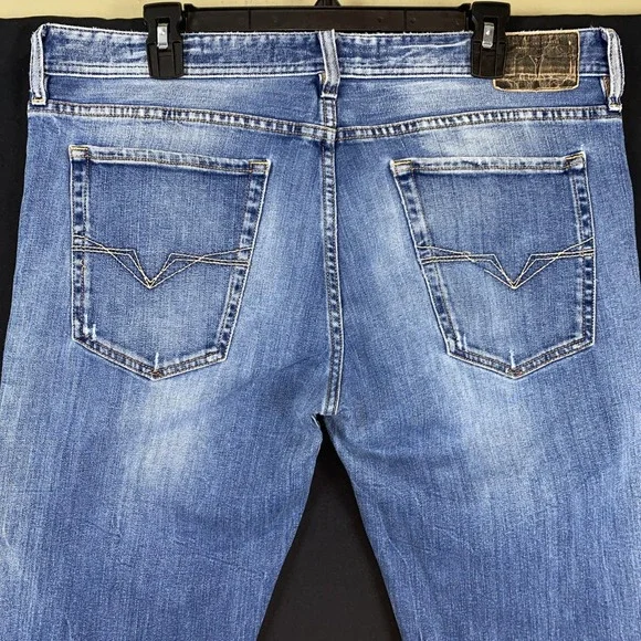 Guess Mens Vintage Regular Boot Blue Denim Medium Wash Vintage 36 x 34 - Picture 4 of 12